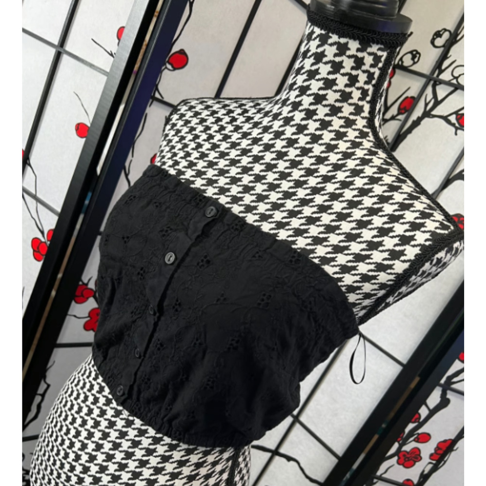 Love Tree Black designed Crop Top Size Small